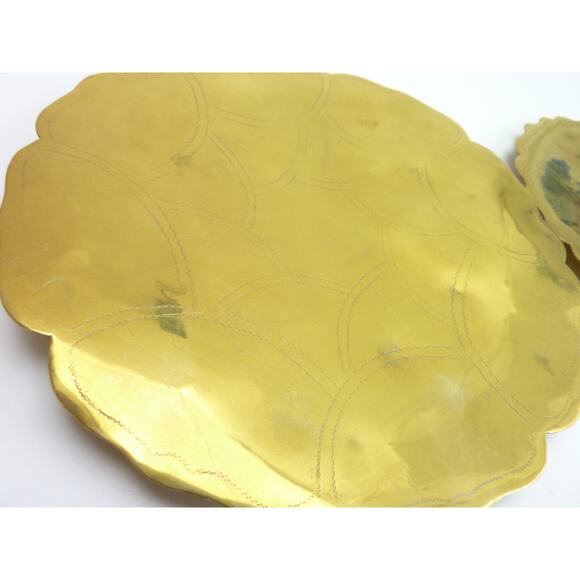 Vintage Brass Flower Dishes Etched Asian Design Candle Holder Trinket Dish - Picture 3 of 5